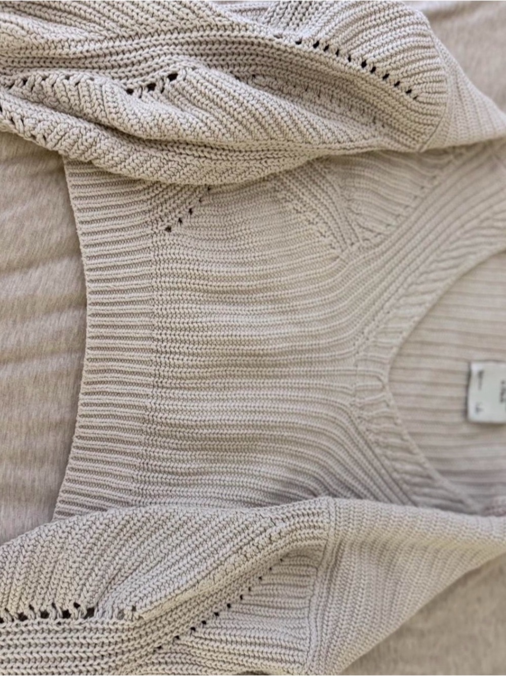 Abercrombie women’s sweater  Crewneck Knit Sweater - Cream